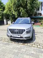 Hyundai Venue 2022 semi automatic