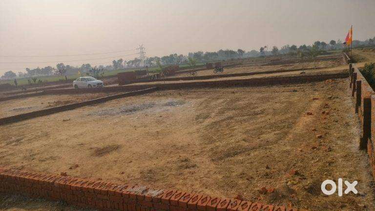 MOTIRAM ADDA ME PLOT LE KABZA PAHLE DIN KARFE GORAKHPUR LALJI HOSPITAL