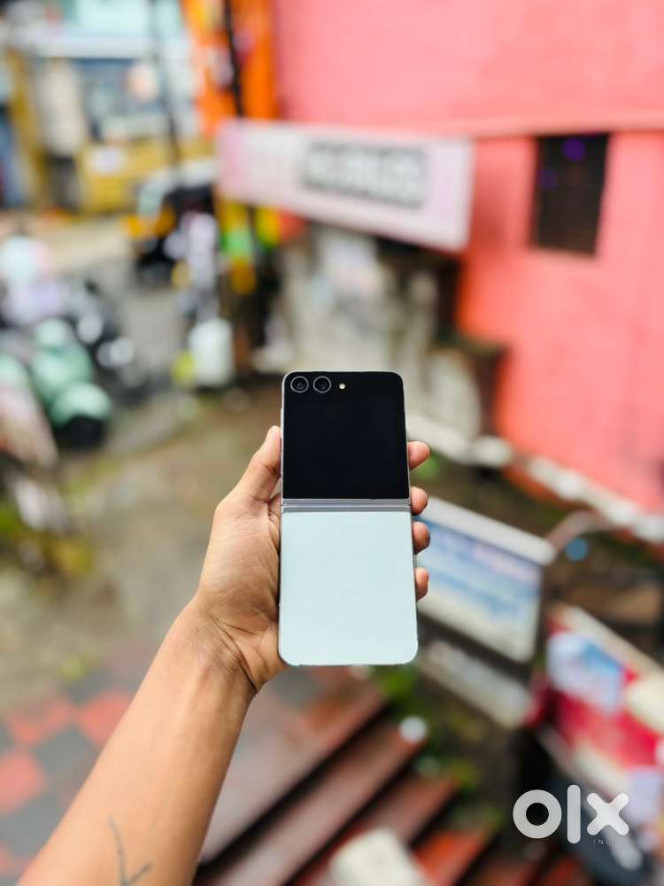 Samsung Galaxy flip 5 12/256 Gb Brand new Condition Full box