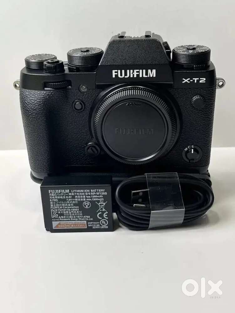 FUJIFILM X-T2 Mirrorless Digital Camera