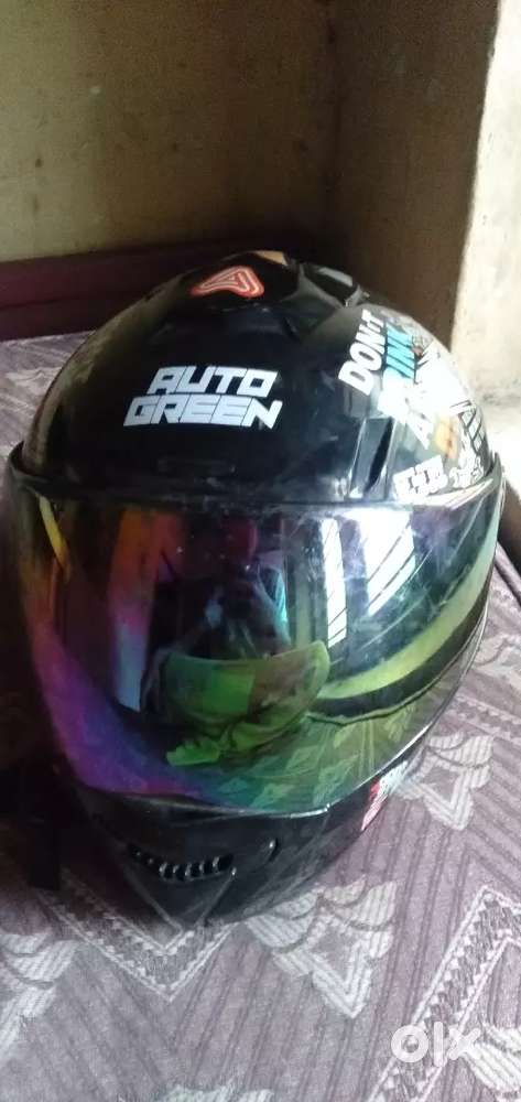 Helmet for sele