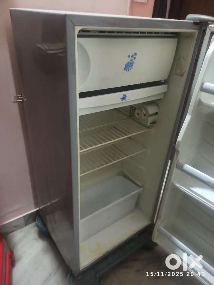 Whirlpool fridge fully working