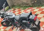 Bajaj Avenger 220 street