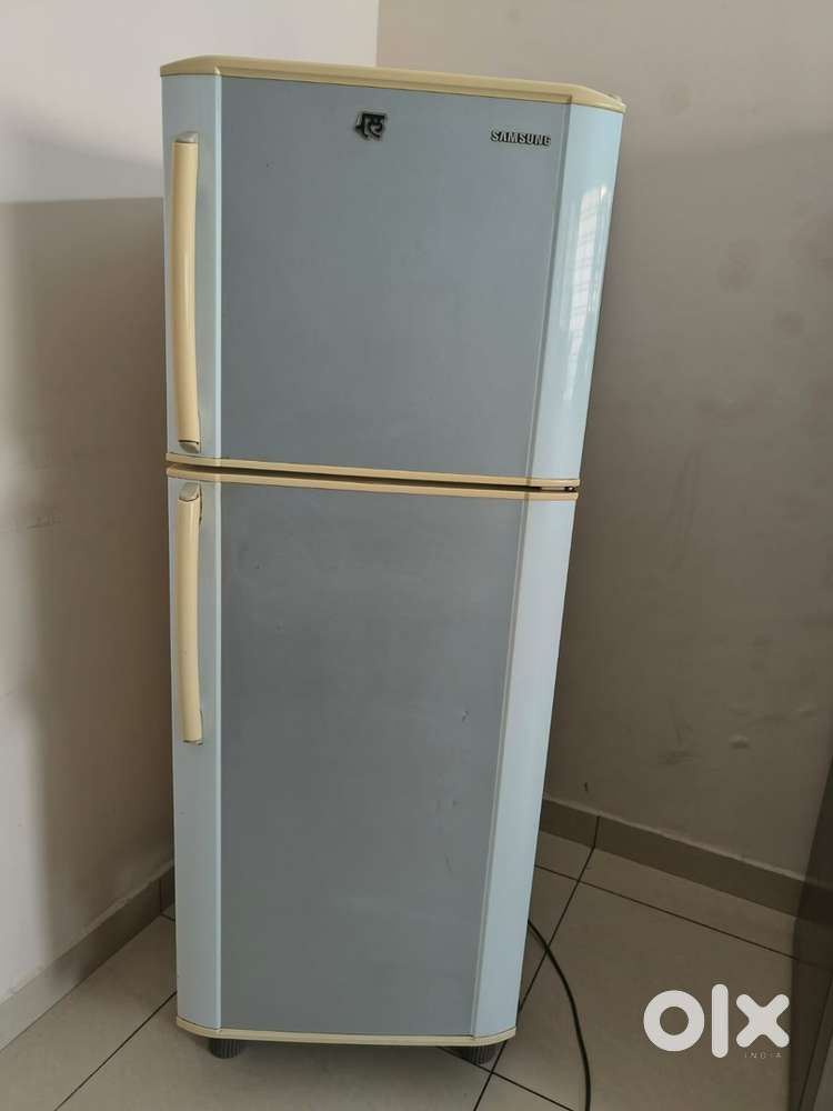 Samsung 220L