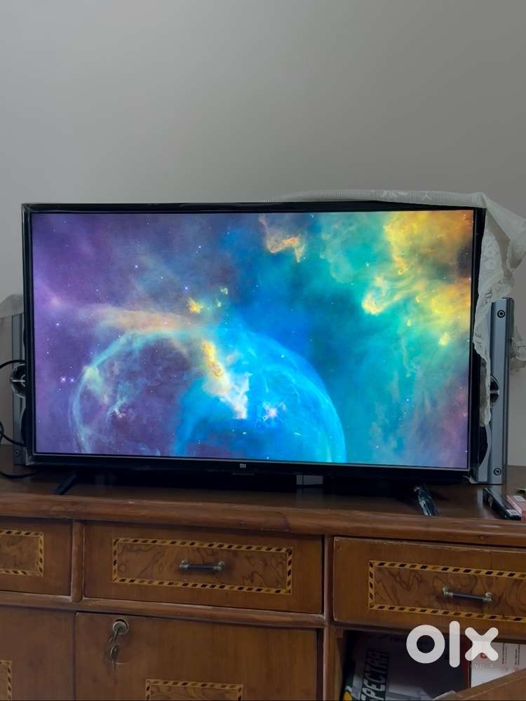 Xiaomi 32'' smart LED TV for Rs 4,500