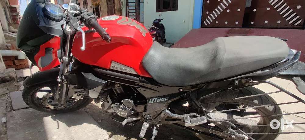 Mahindra MoJo UT300