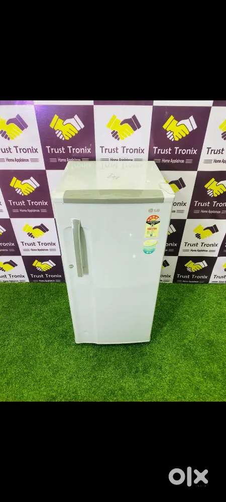 Lg single door pure white colour in excellent condition