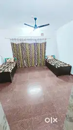 Girls Double sharing Andheri West railway station 2 min