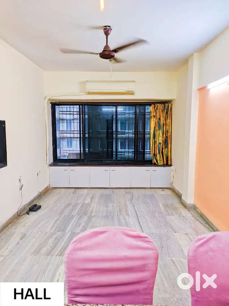 BIG SIZE ONE BHK AVAILABLE FOR RENT SEMI FURNISHED FLAT AVAILABLE.