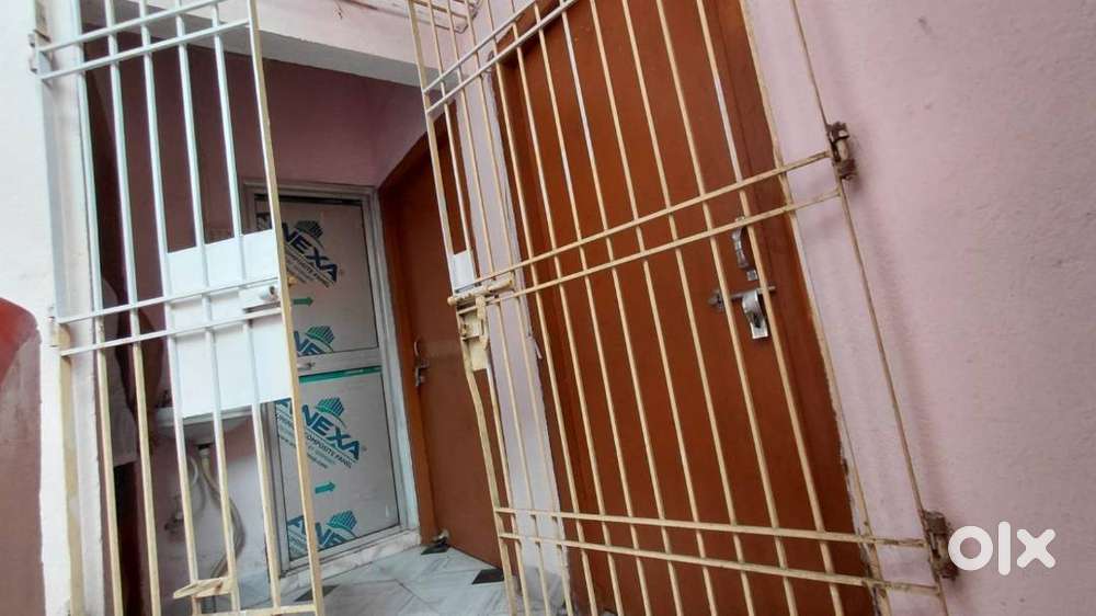 2 bhk flat for veg only