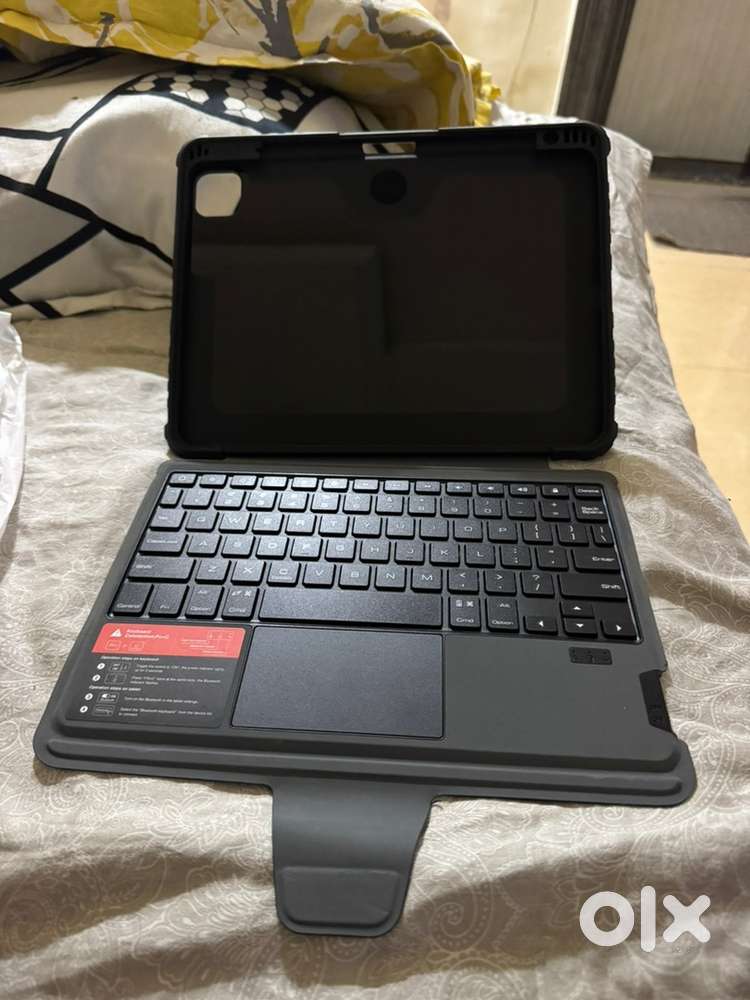 Apple iPad keyboard, 11 inch