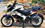 BAJAJ PULSAR NS 200 (2022)