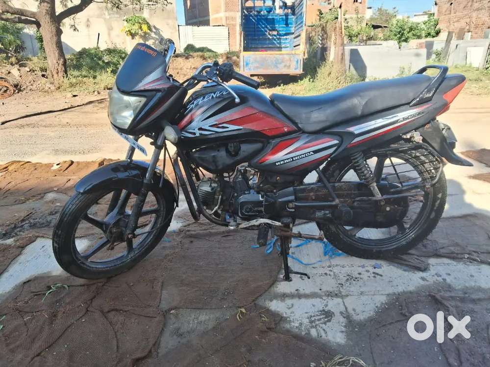 Splendor NxG red Balck gadi me koi kame nhi chalu