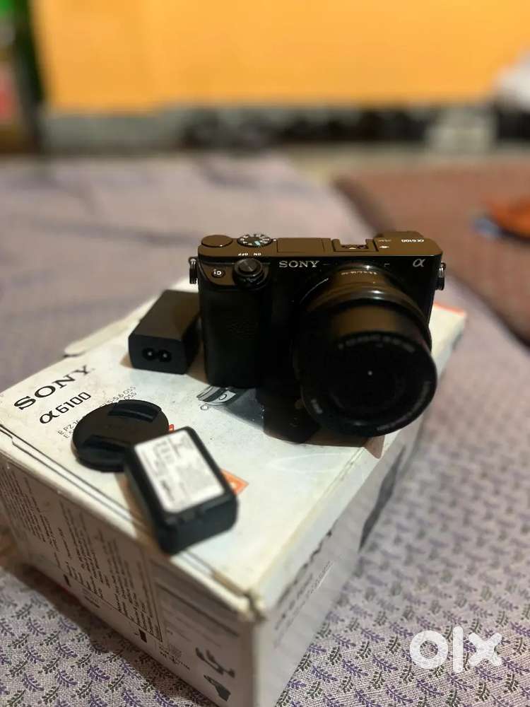 Sony a6100 with kit lens in new condition