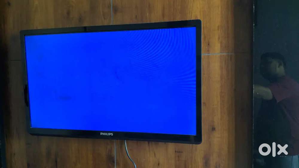 Philips Tv 32 INCH in excellent condition price is negotiable