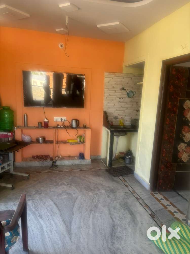 Required room partner