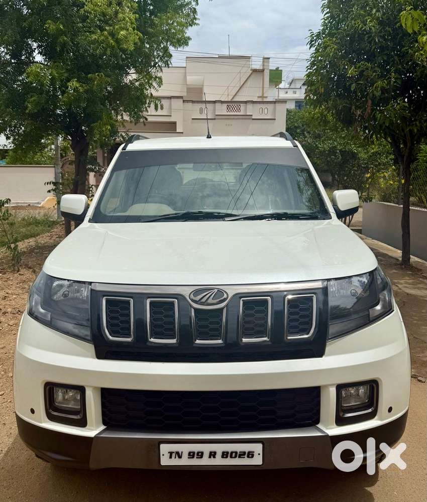 Mahindra TUV 300 T10, 2019, Diesel