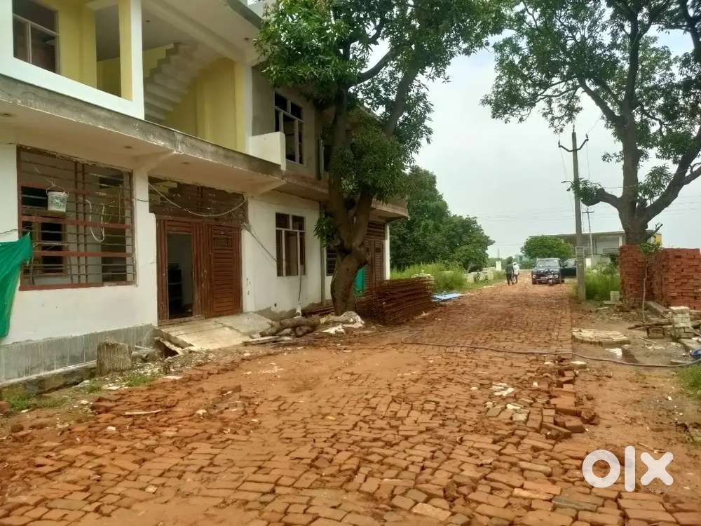 रेडी टू मूव प्लॉट अप्रूव्ड प्रोजेक्टमे सुल्तानपुर रोड पर सिटी से नजदीक