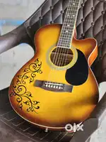 Guitar very gud condition with inbuild tuner