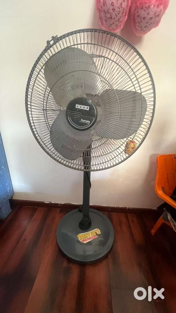 Usha Stand Fan Farrata