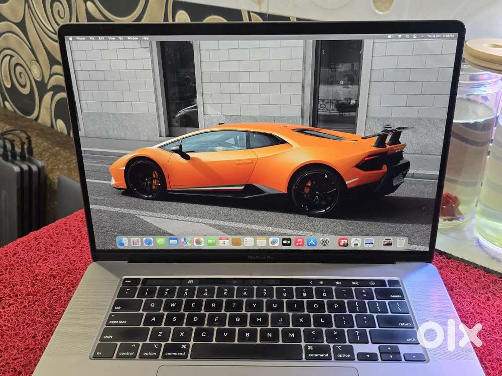 Apple Macbook Pro 2020 i7 16gb 512gb 5.5gb Graphics 16inch Retina