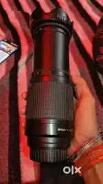 NIKON 70.300 ZOOM LENS