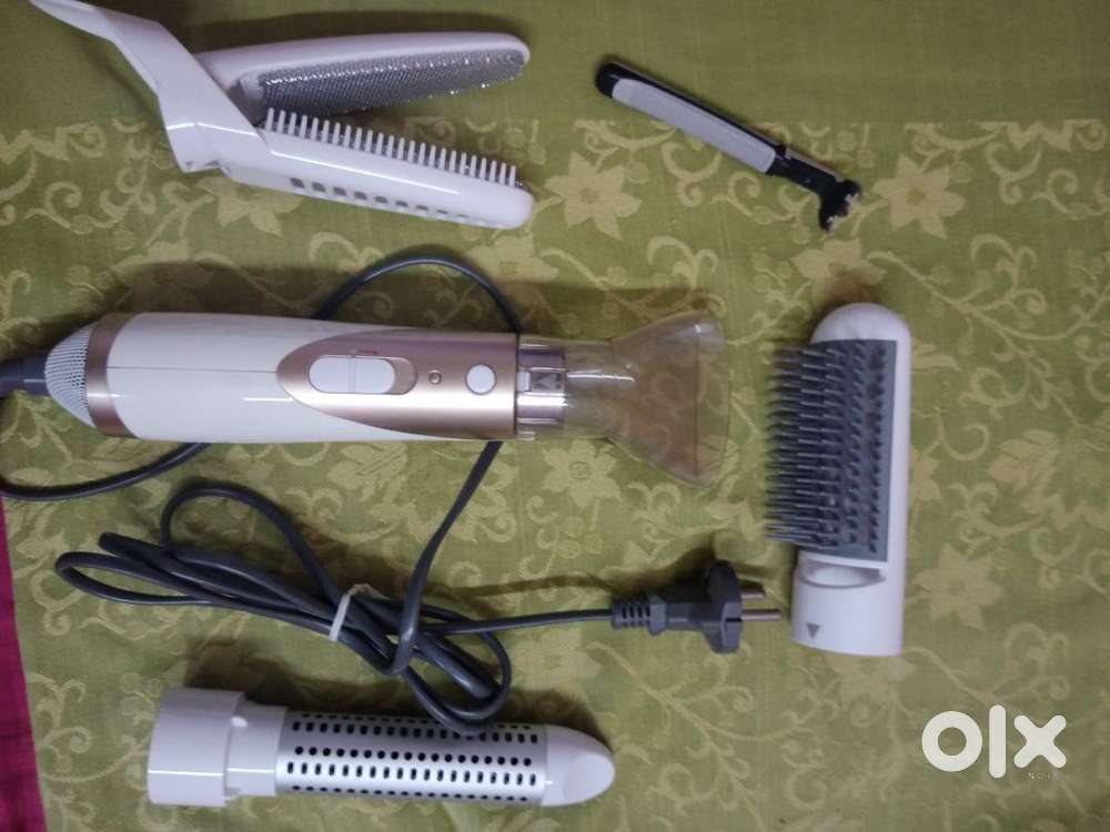 Hair dryer