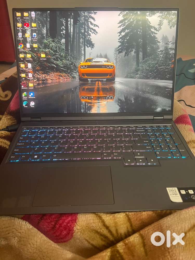 Lenovo Laptop – AMD Ryzen 7  16GB RAM  715GB SSD  Great Condition