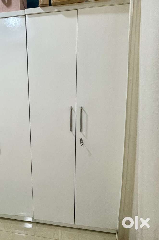 Big Wardrobe (2 - White)