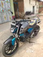Yamha FZS. Gari new hoye ache. Papers ok