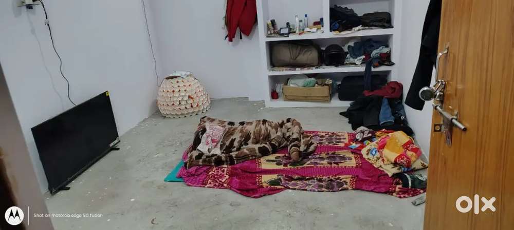 I need a room partner