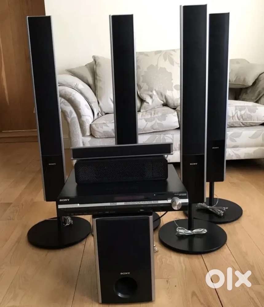 Sony 1000watt tower home theater in excellent condition