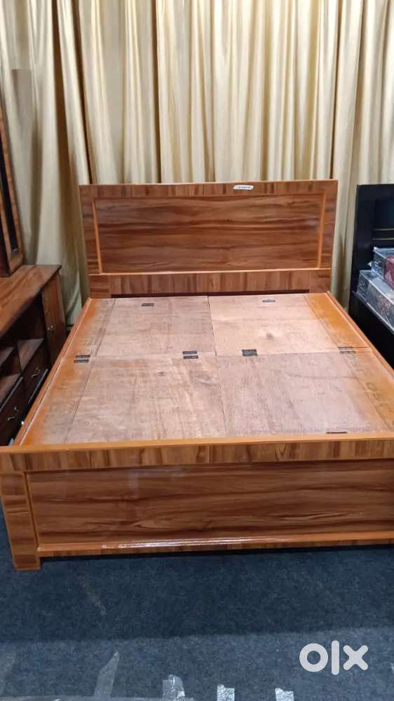 Stylish Queen Size Hydraulic Bed  Storage