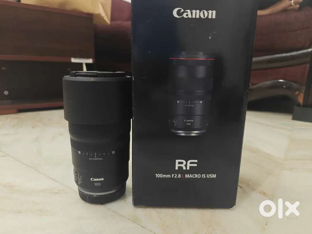 Canon RF 100 mm f2.8L macro lens for sale with warranty, bill and box