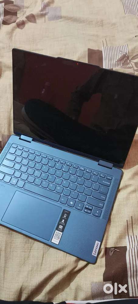 Brand new 7 month old Lenovo Yoga 7 laptop