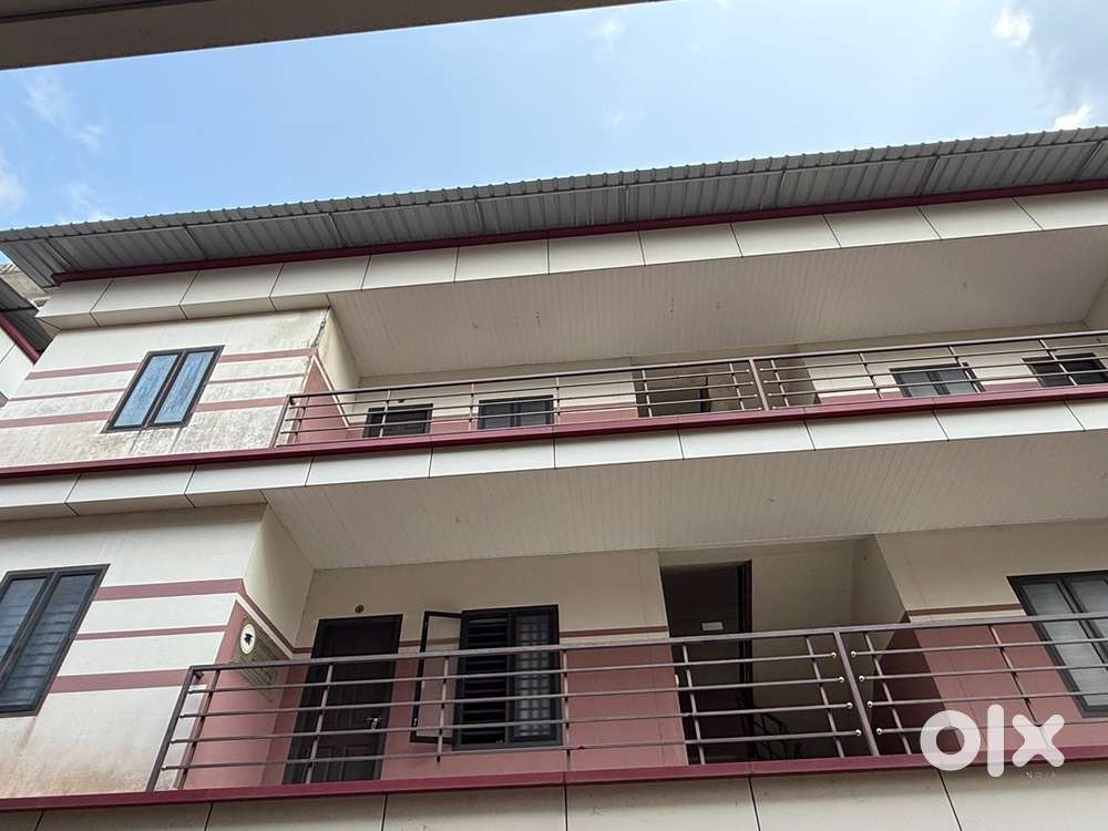 Bulinding and apartment fully for rent