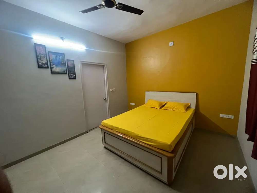 Boys  PG AVAILABLE GOTRI ROAD ELLORAPARK