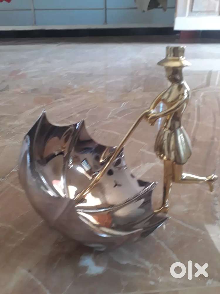 Decorative doll