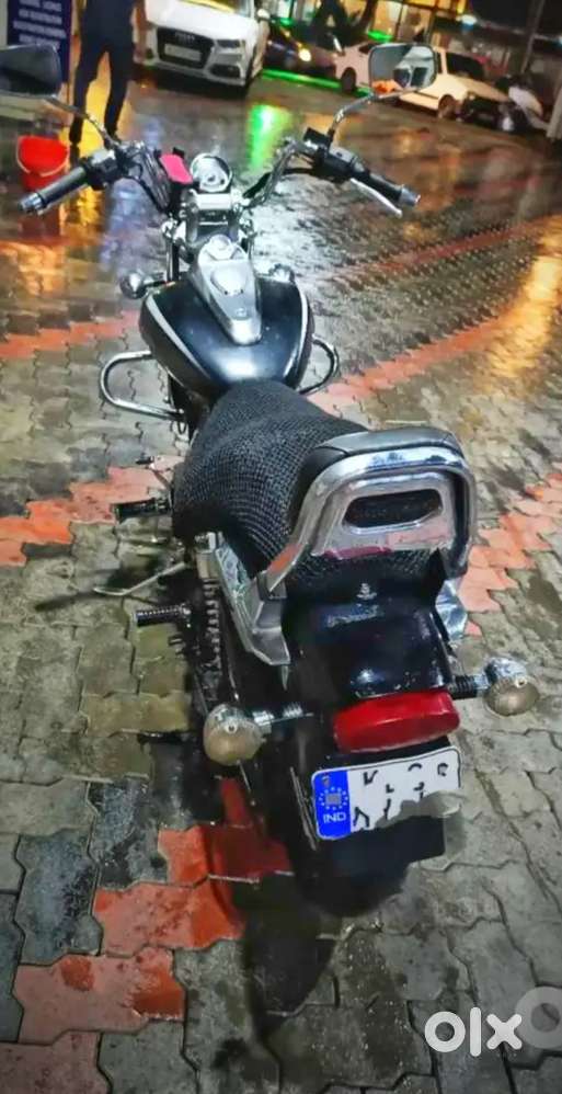 Bajaj Avenger cruise220 bike