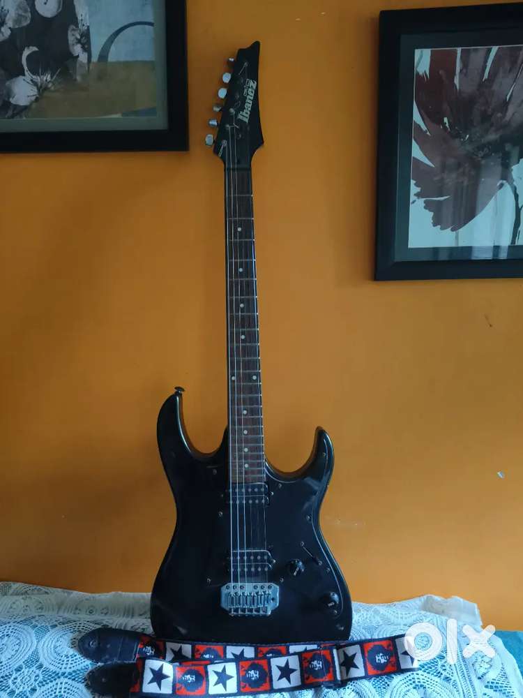 Elctric Guitar and amplifier and cover and mixer combo with bag