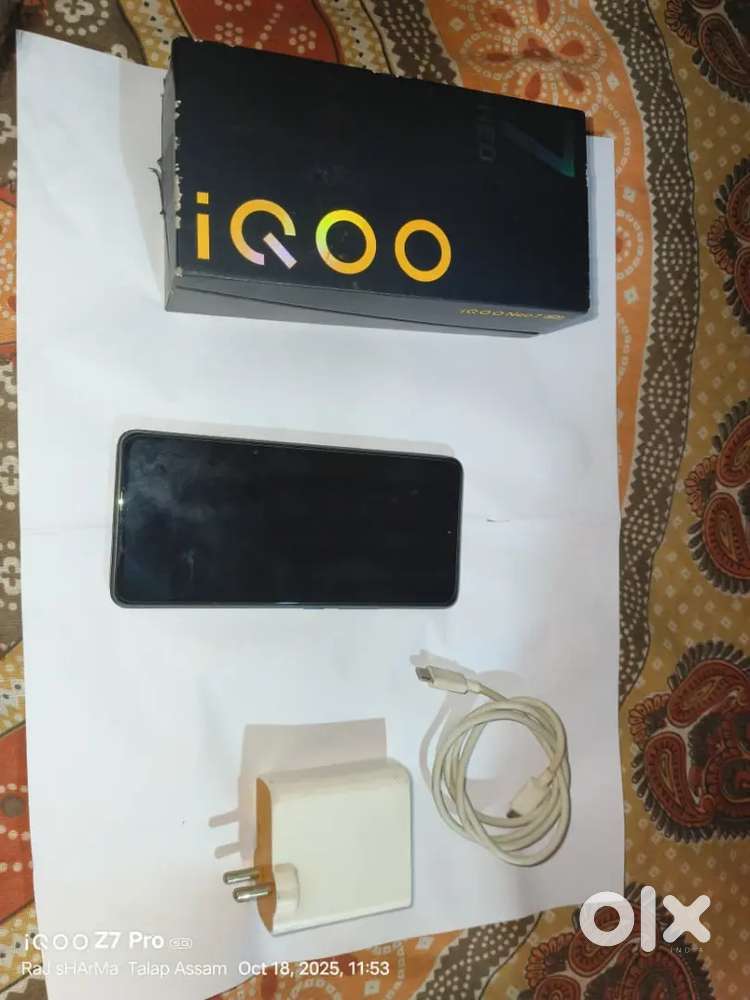 Iqoo neo 7 all available very less use no scratches on dent