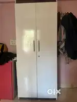 2 door almirah/wardrobe