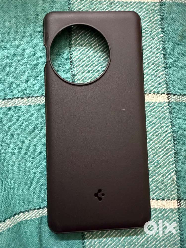 Oneplus 11r - Original spigen back case