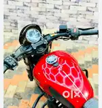 Yezdi Roadstar 350 CC Dual Silencer Bike with Reddish Colour