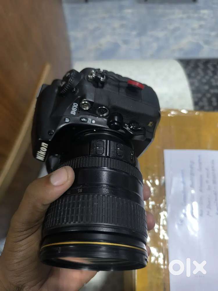 D810 FX Body with 24-120mm F4 Lens