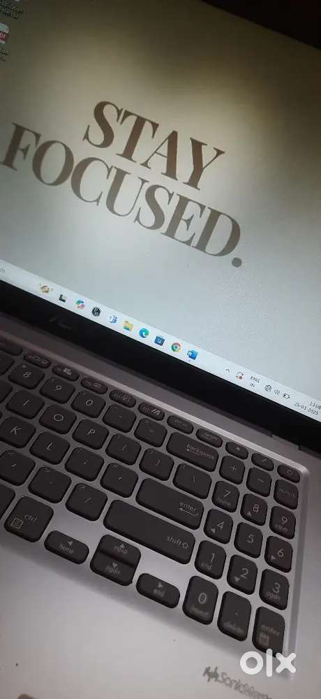 ASUS vivobook 15 laptop