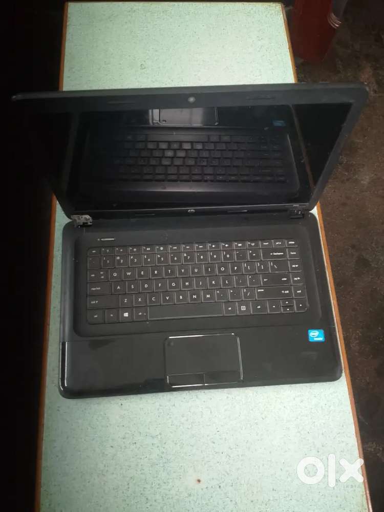 Hp 2000 laptop for scrap