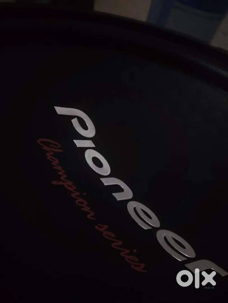 Pioneer TS-W1212D4 Champion Series