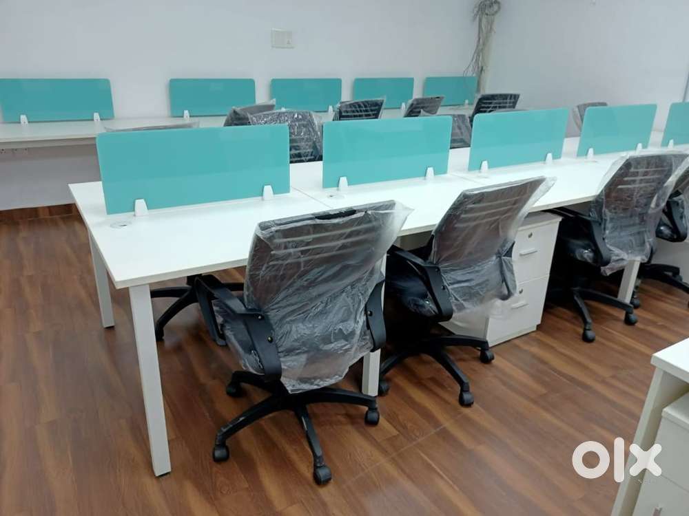 Modular office table available at low price