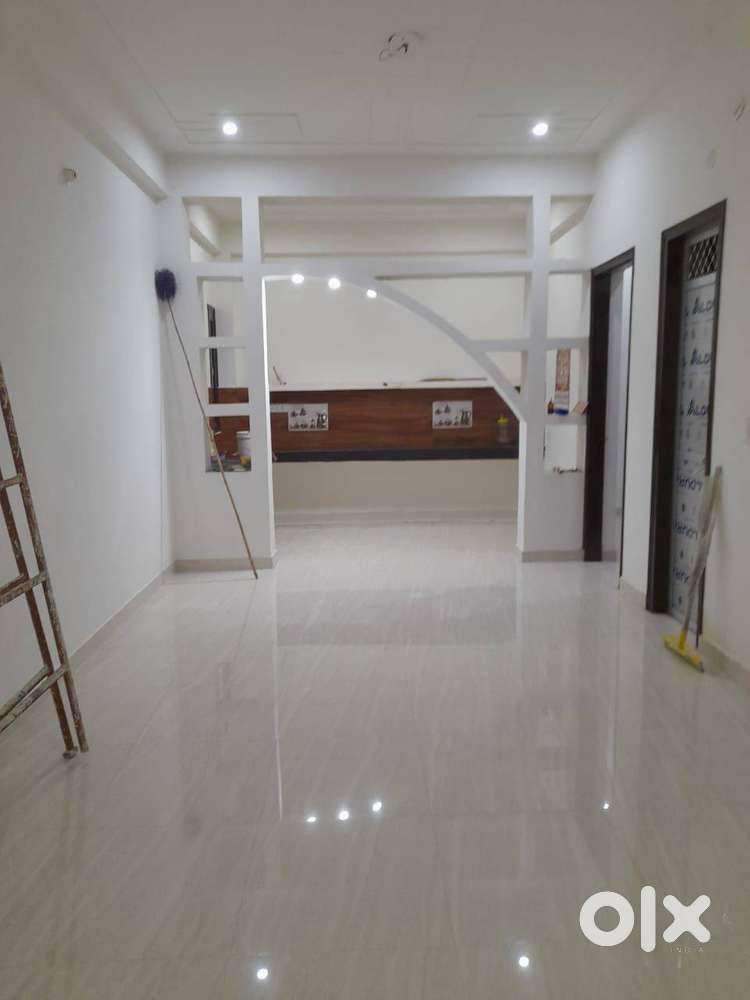 24×7 Water Supply,Semi-Furnished (Wardrobe), New Build,CCTV Security